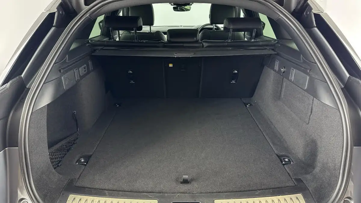2023-land-rover-range-rover-velar-20-d200-dynamic-se-big-14