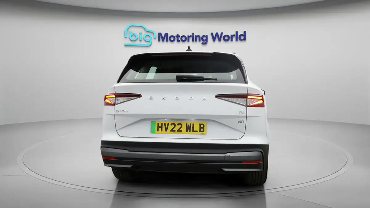2022-skoda-enyaq-e-60-big-6
