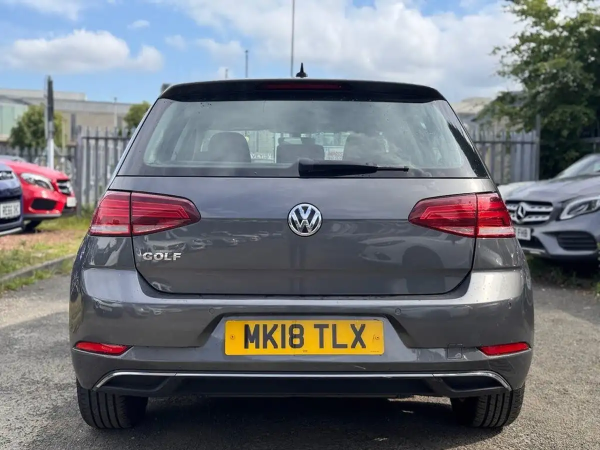 2018-volkswagen-golf-14-tsi-se-nav-hatchback-5d-dsg-big-5