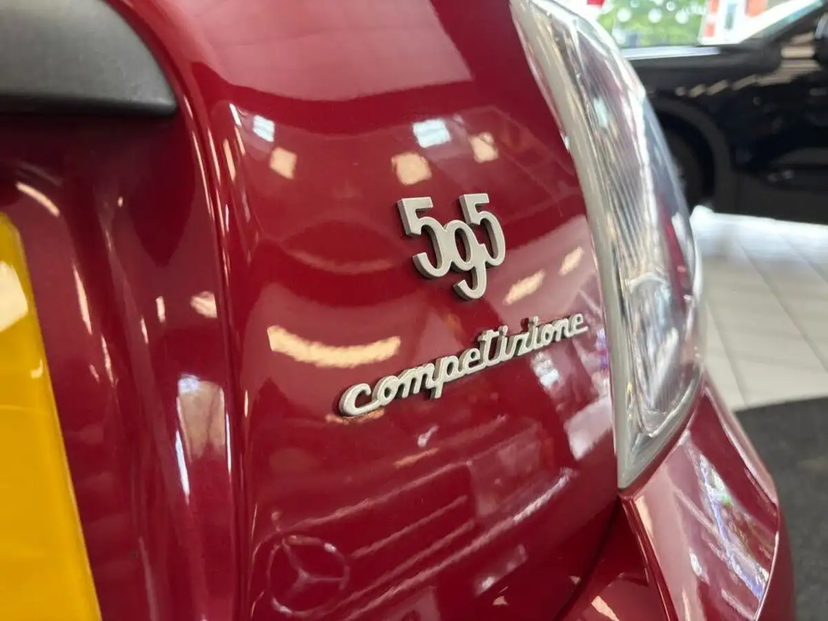 2015-abarth-500-14-tjet-595-competizione-big-11