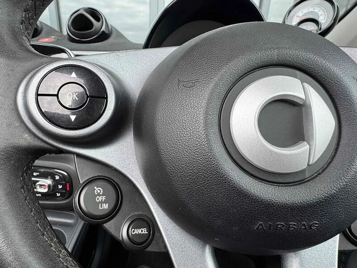 2015-smart-forfour-10-night-sky-prime-premiumss-big-29
