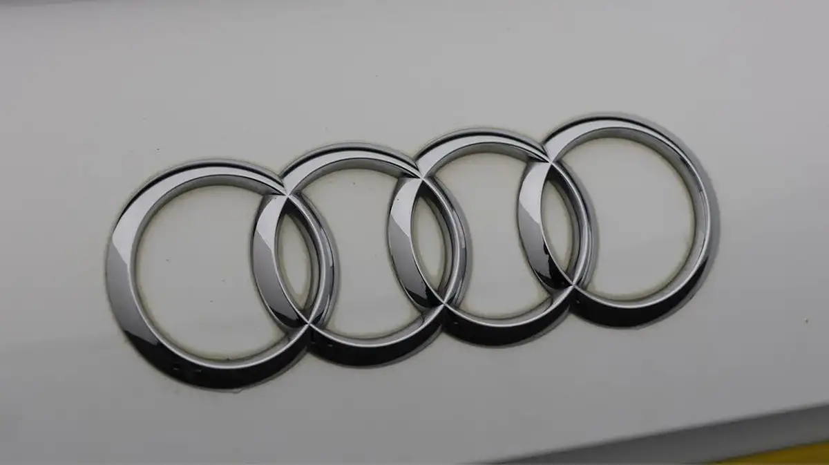 2019-audi-tt-coupe-20-40-tfsi-sport-big-20