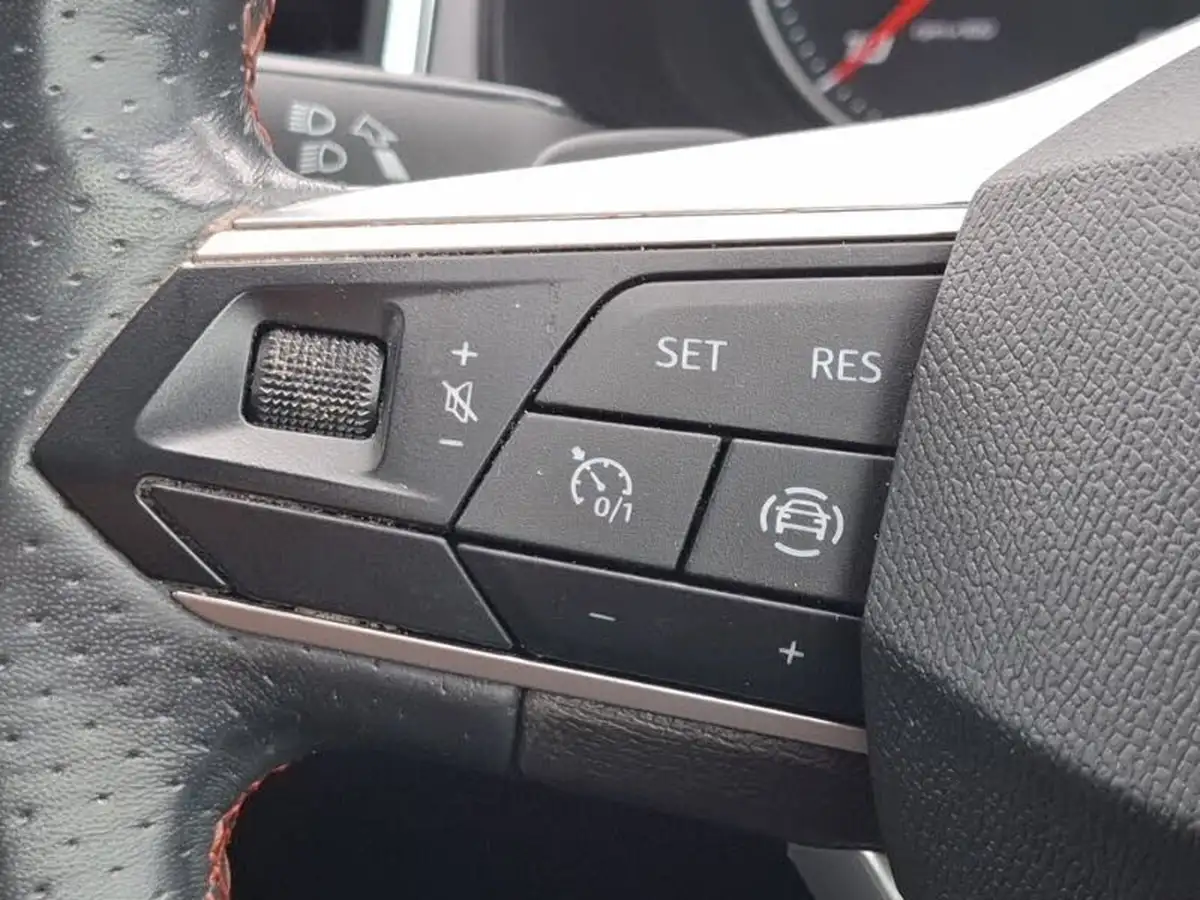 2022-seat-ateca-20tdi-fr-4d-dsg-big-15
