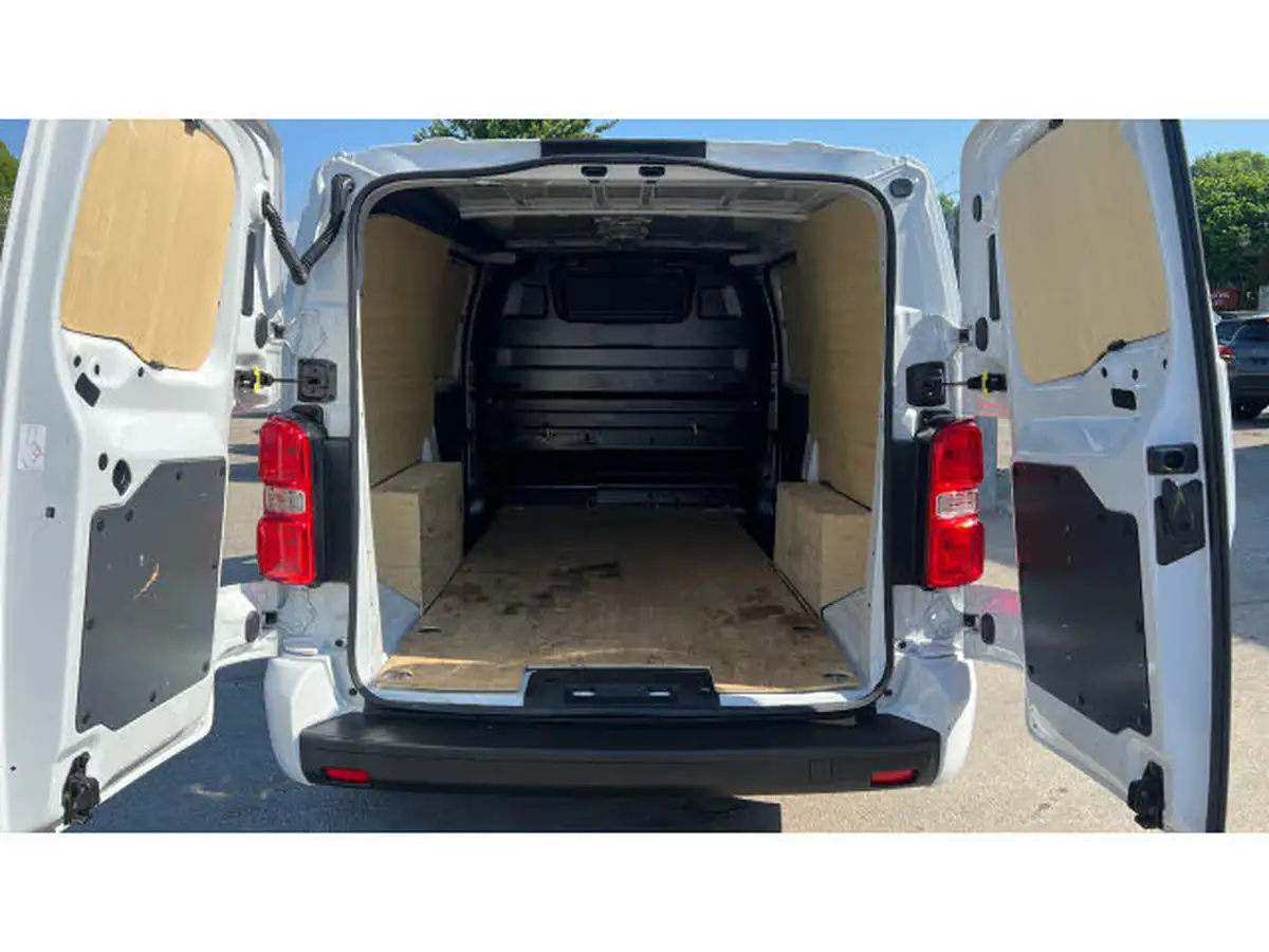 2023-peugeot-expert-15-bluehdi-asphalt-premium-long-1000-big-3