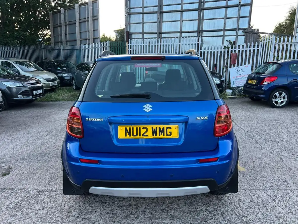 2011-suzuki-sx4-16-sz4-hatchback-5d-auto-big-12