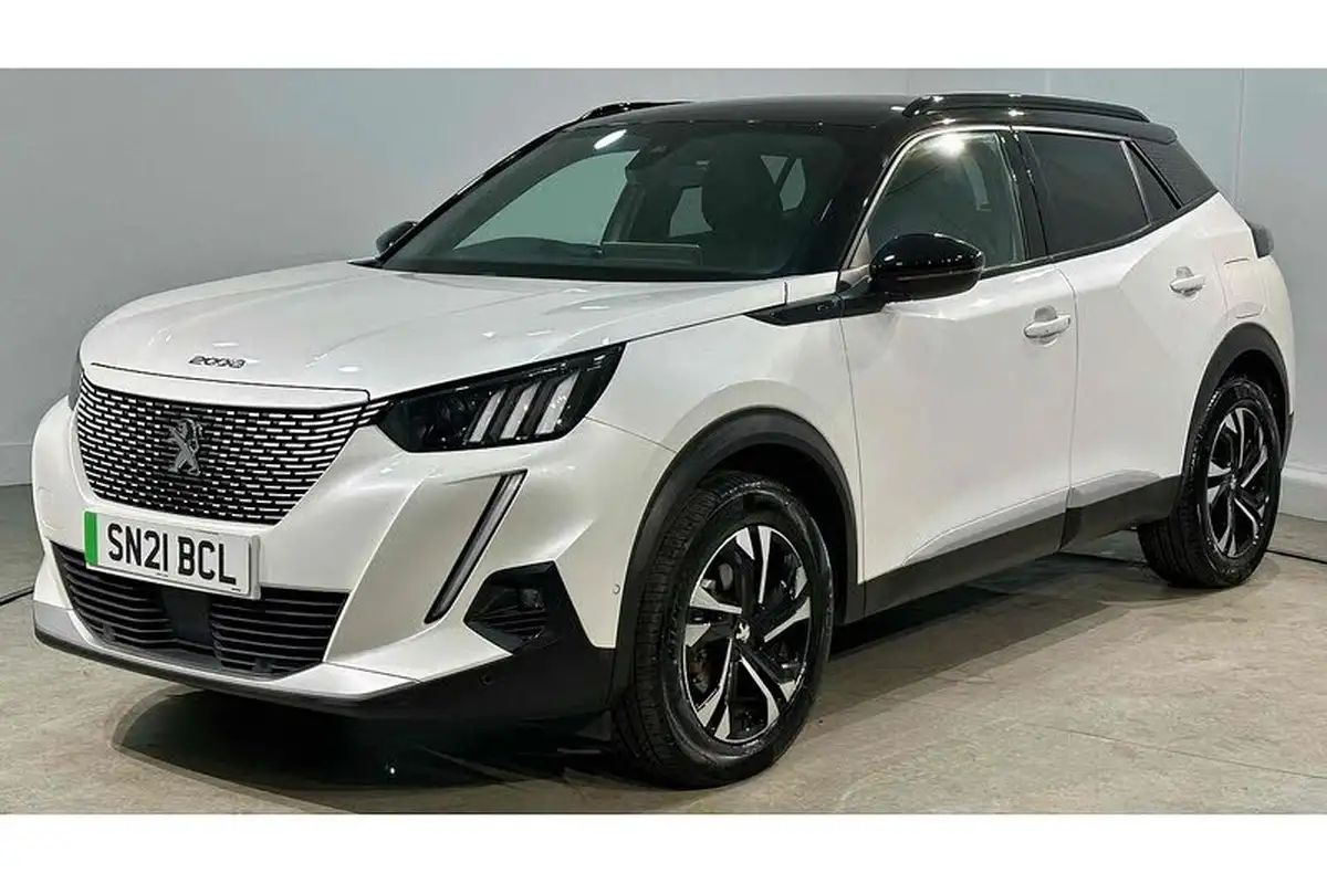 2021-peugeot-2008-suv-e-gt-big-7