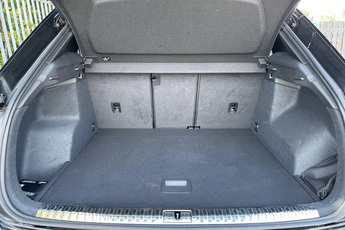 2023-audi-q3-15-35-tfsi-s-line-cod-station-wagon-big-17