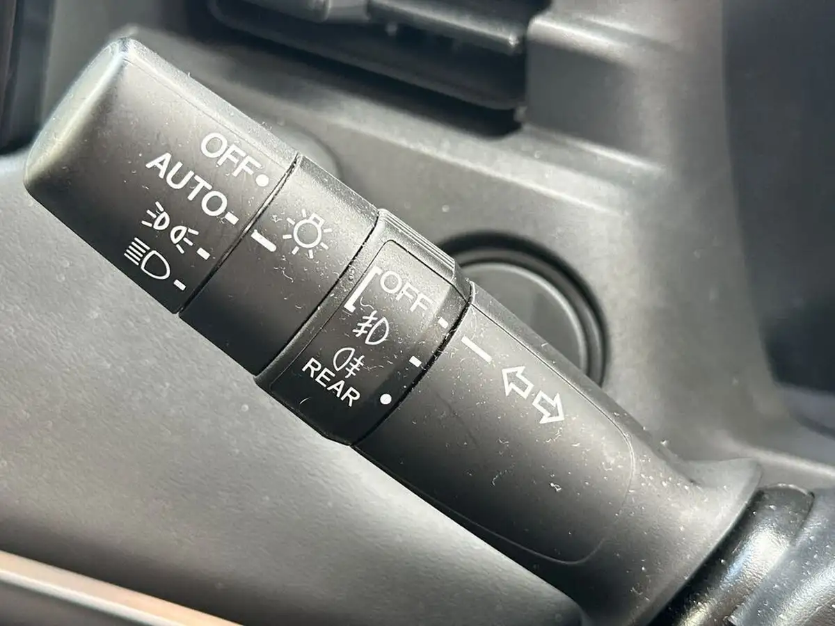 2022-honda-hr-v-15-i-mmd-advance-big-23