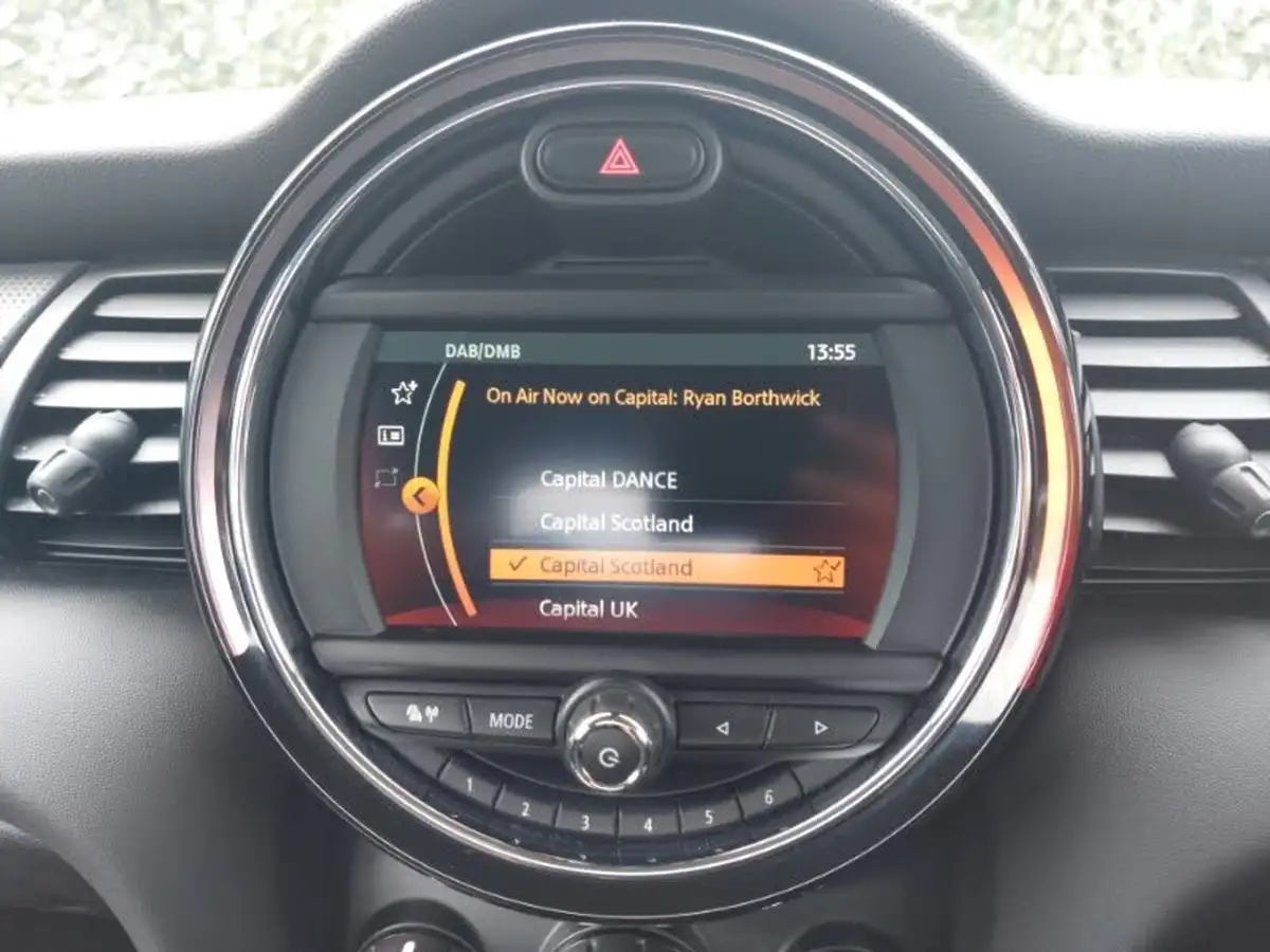 2019-mini-cooper-15-cooper-classic-hatchback-5d-auto-big-10