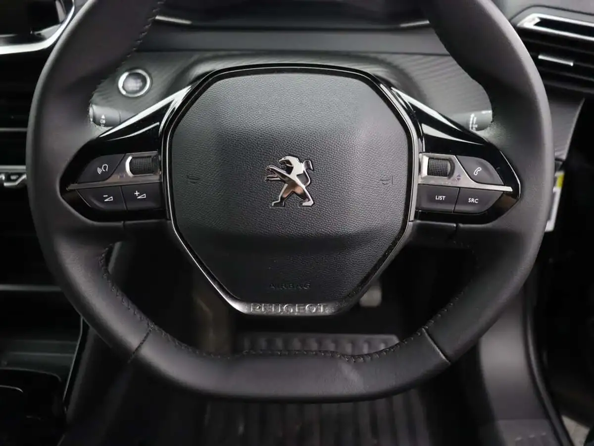 2023-peugeot-2008-suv-e-active-premium-big-38