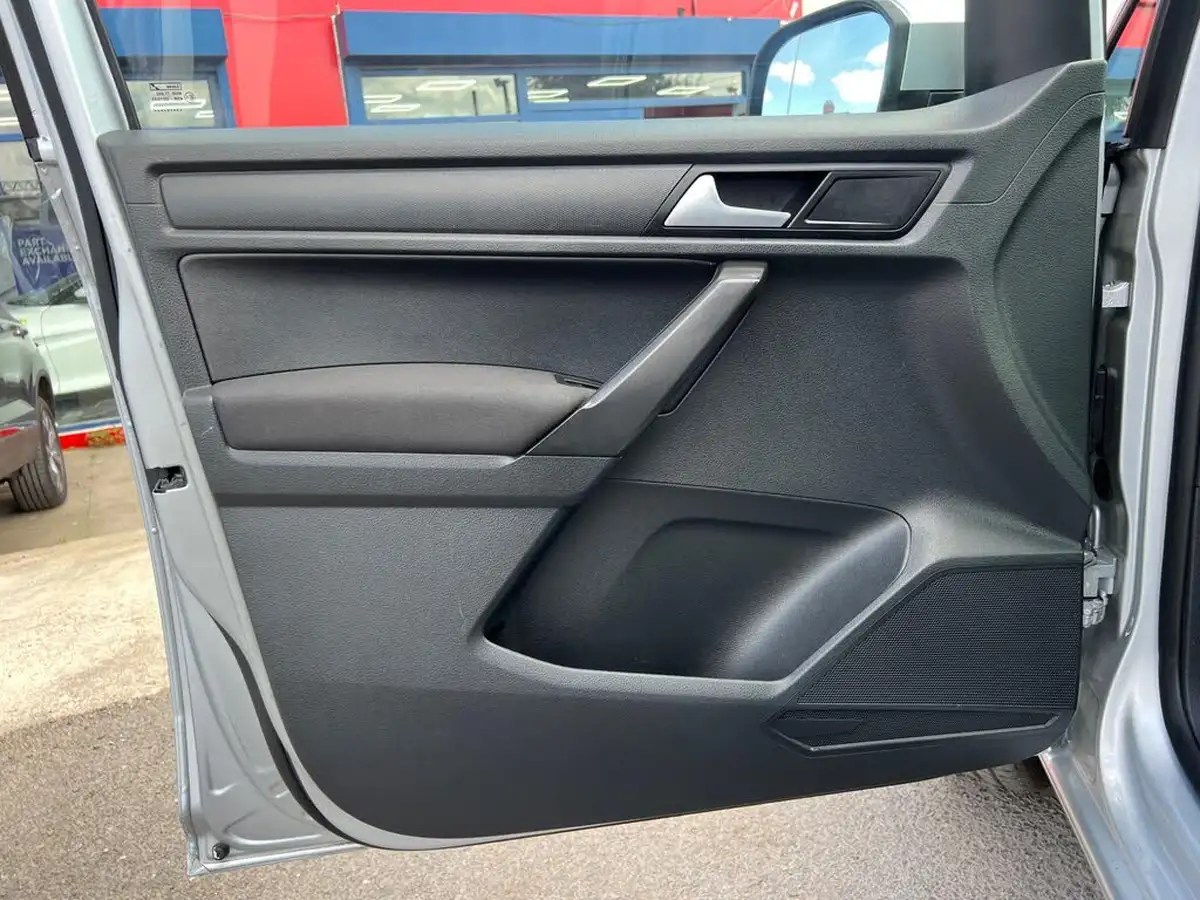 2018-volkswagen-caddy-maxi-life-14-tsi-c20-dsg-big-47