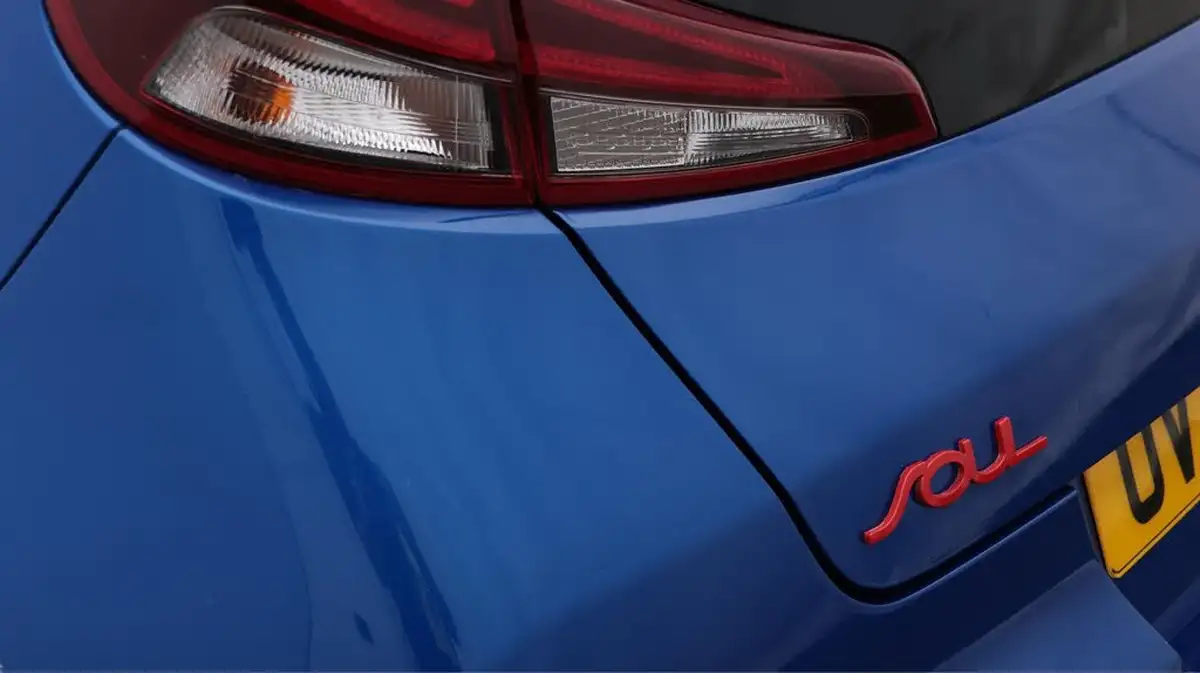 2022-kia-soul-ev-maxx-big-22