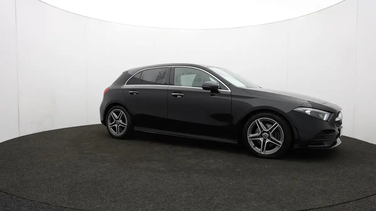 2019-mercedes-benz-a-class-20-a220-amg-line-premium-plus-hatchback-5d-4matic-big-48