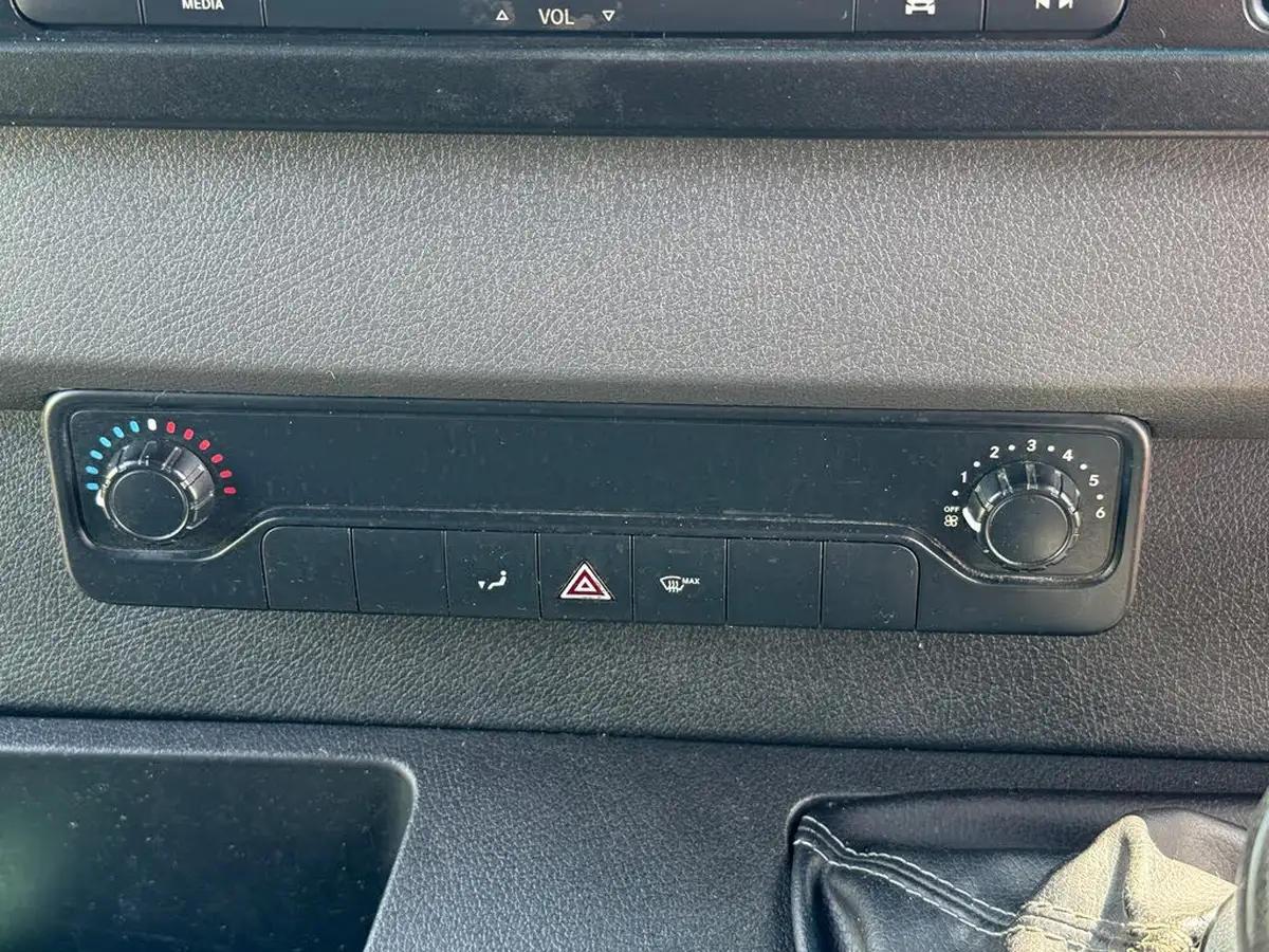 2022-mercedes-benz-sprinter-20cdi-315-l1h1-progressive-150pseu6dt-panel-rwd-eco-gear-360-big-26
