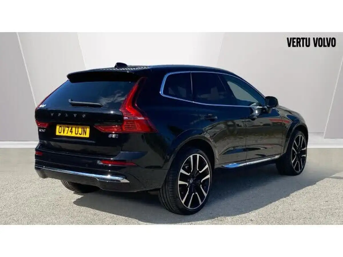 2024-volvo-xc60-20-b5-ultra-dark-big-6