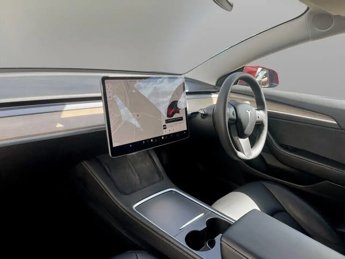 2021-tesla-model-3-e-long-range-awd-big-30