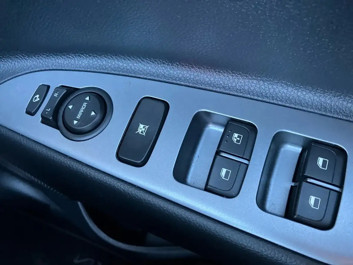 2024-kia-stonic-10-t-gdi-gt-line-s-98bhp-dct-big-20