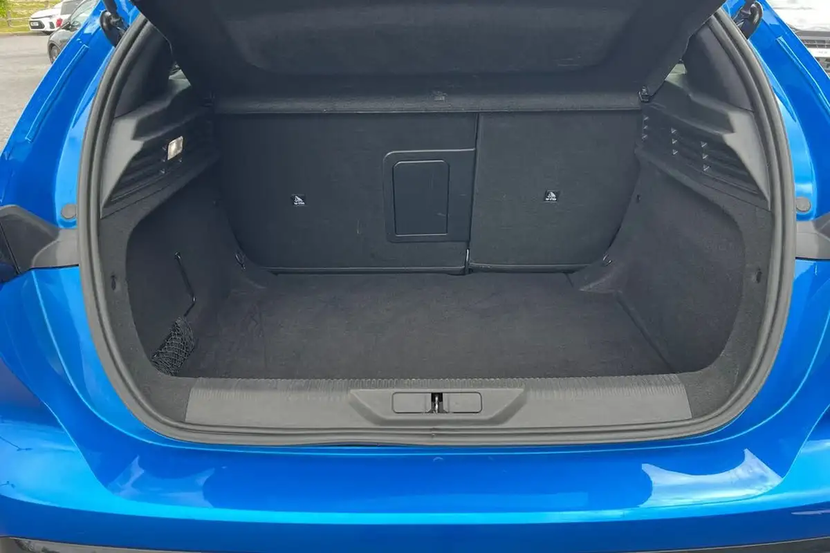 2023-peugeot-308-12-puretech-allure-premium-130ps-big-12