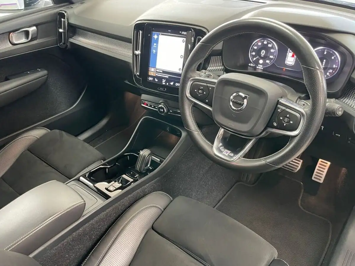 2019-volvo-xc40-20td-d3-r-design-awd-geartronic-big-22