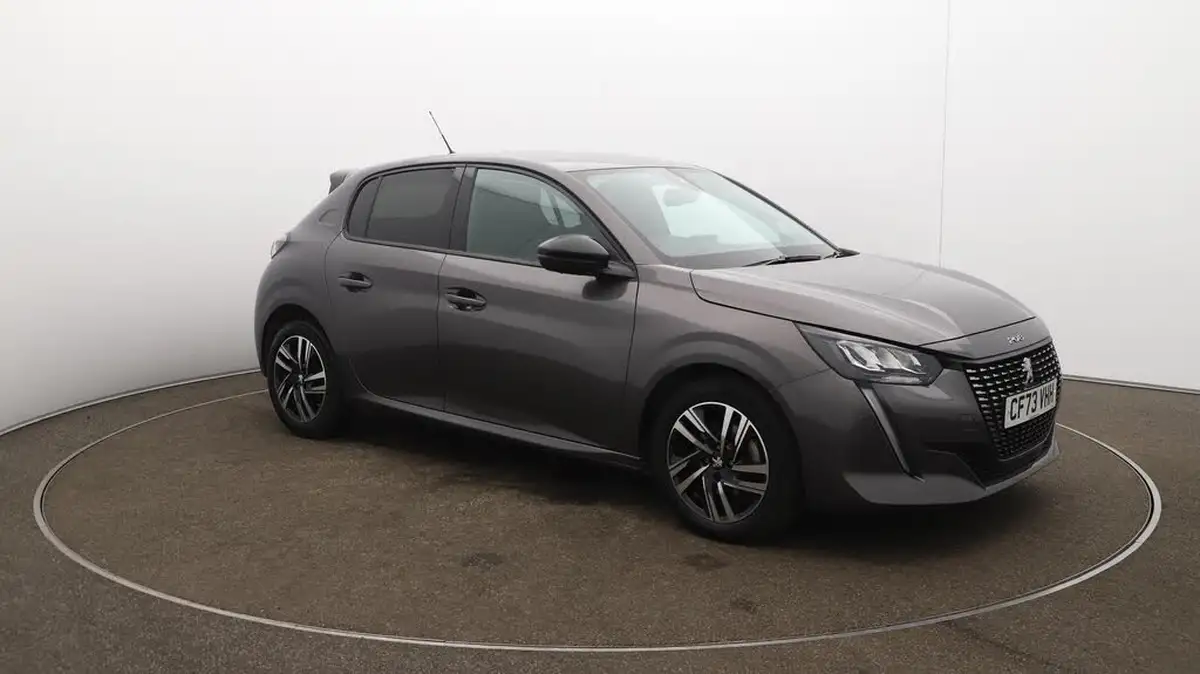 2023-peugeot-208-12-puretech-allure-premium-130ps-eat8-big-26
