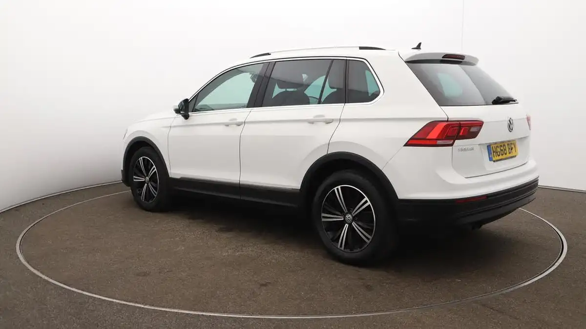 2018-volkswagen-tiguan-14-tsi-se-navigation-125ps-ss-big-62