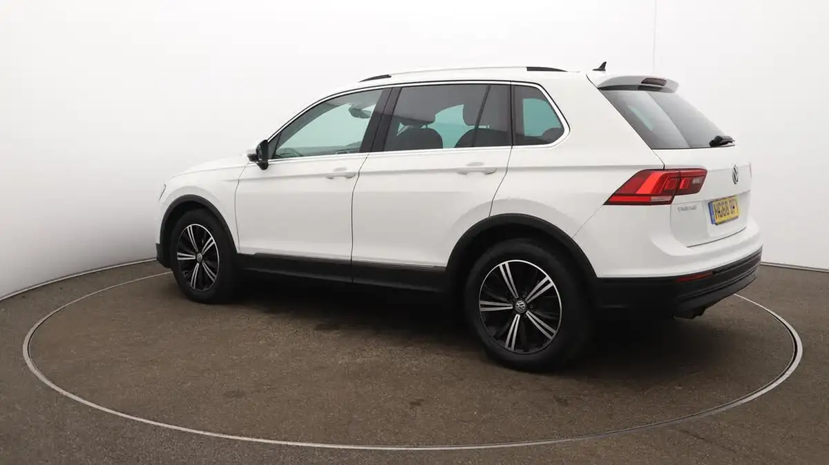 2018-volkswagen-tiguan-14-tsi-se-navigation-125ps-ss-big-34
