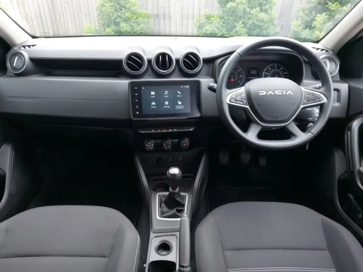 2023-dacia-duster-13-tce-expression-130bhp-station-wagon-5d-big-2