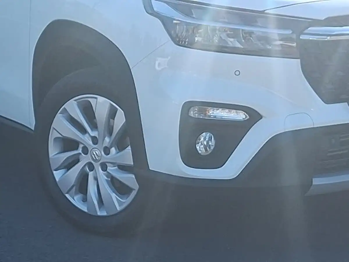 2023-suzuki-s-cross-14-boosterjet-motion-big-8