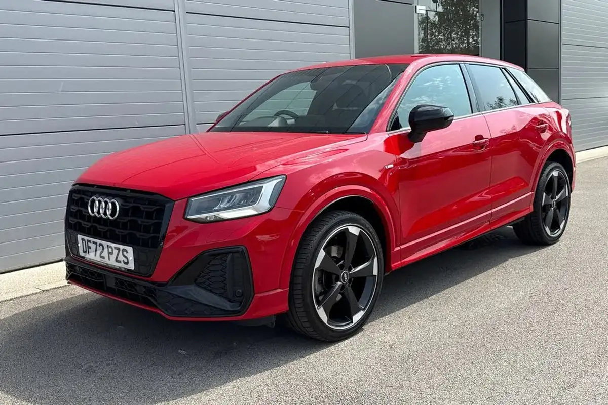 2023-audi-q2-10-30-tfsi-black-edition-big-35