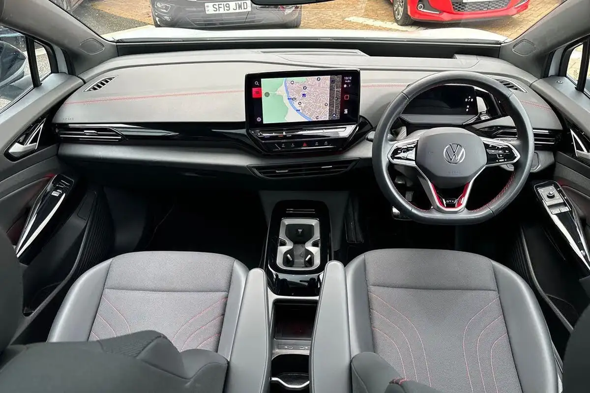 2023-volkswagen-id5-e-gtx-style-299ps-awd-big-30