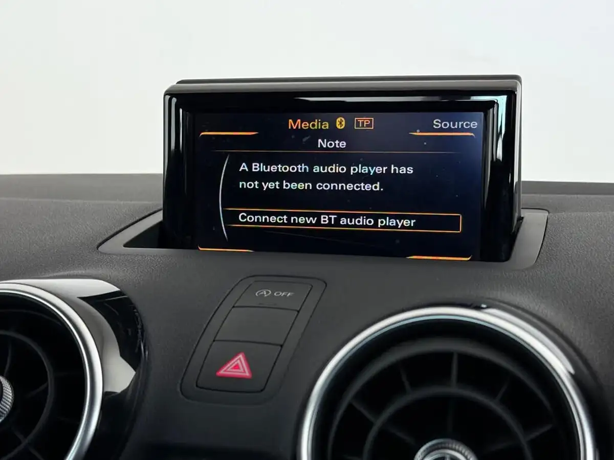 2015-audi-a1-14-s-line-125ps-ss-hatchback-3d-1395cc-big-29