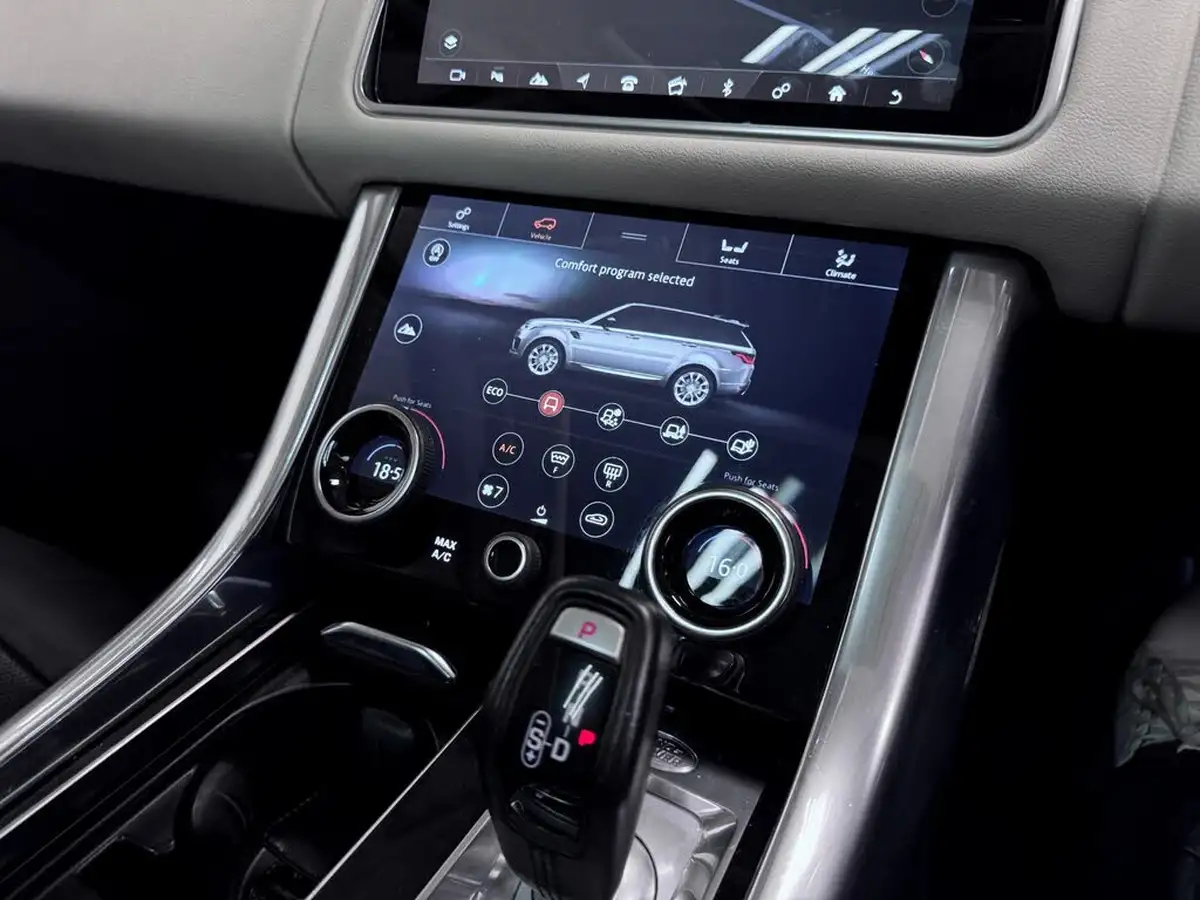 2021-land-rover-range-rover-sport-30-d300-hse-silver-big-35