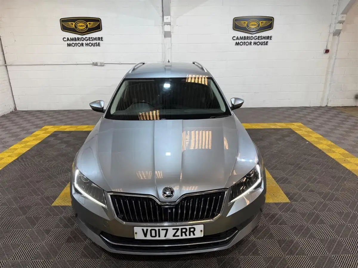 2017-skoda-superb-20tdi-se-technology-estate-dsg-big-30