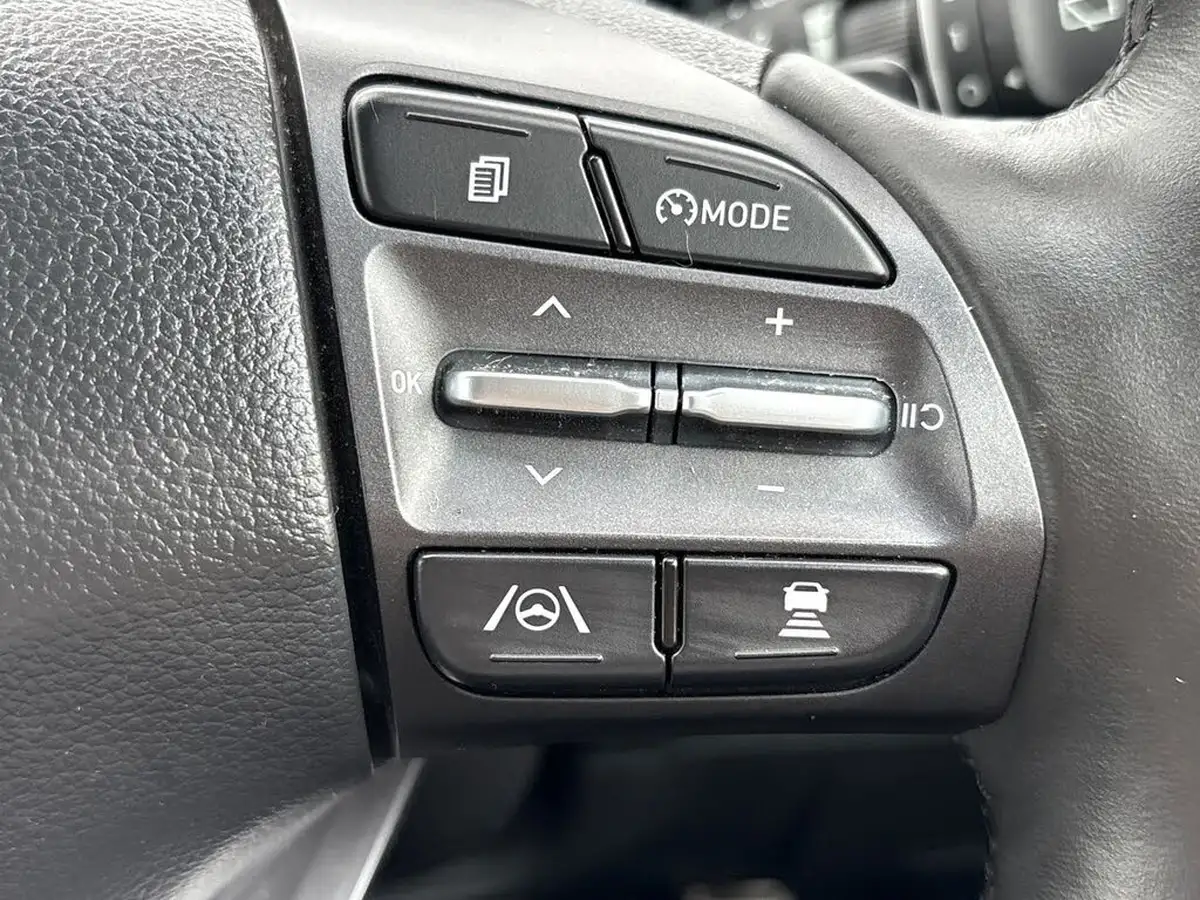 2023-hyundai-kona-e-premium-136ps-39kwh-big-22