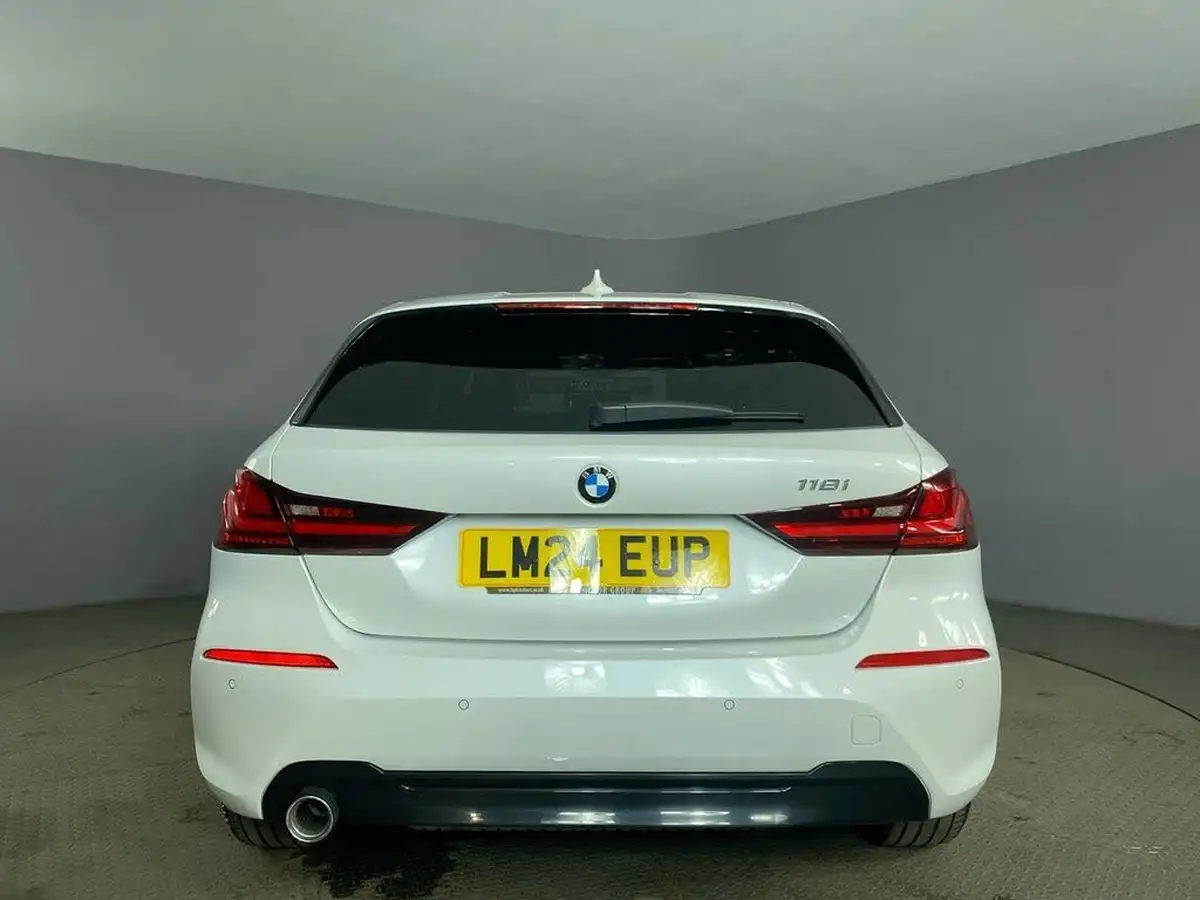 2024-bmw-1-series-15-118i-sport-dct-big-6