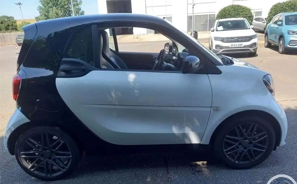 2017-smart-fortwo-09-brabus-sport-ss-coupe-twinamic-big-2