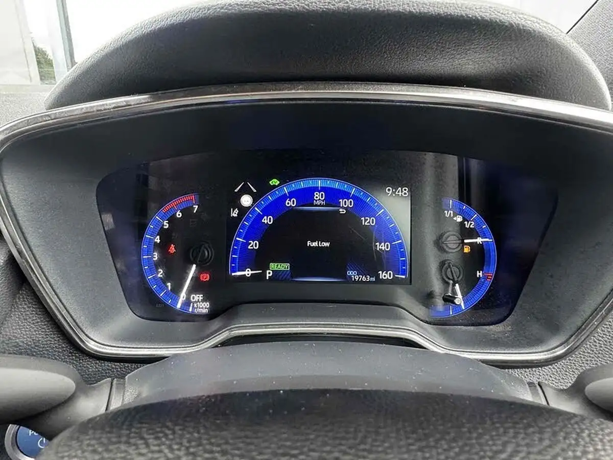 2021-toyota-corolla-18-vvt-i-icon-tech-spare-wheel-touring-sports-5d-big-28