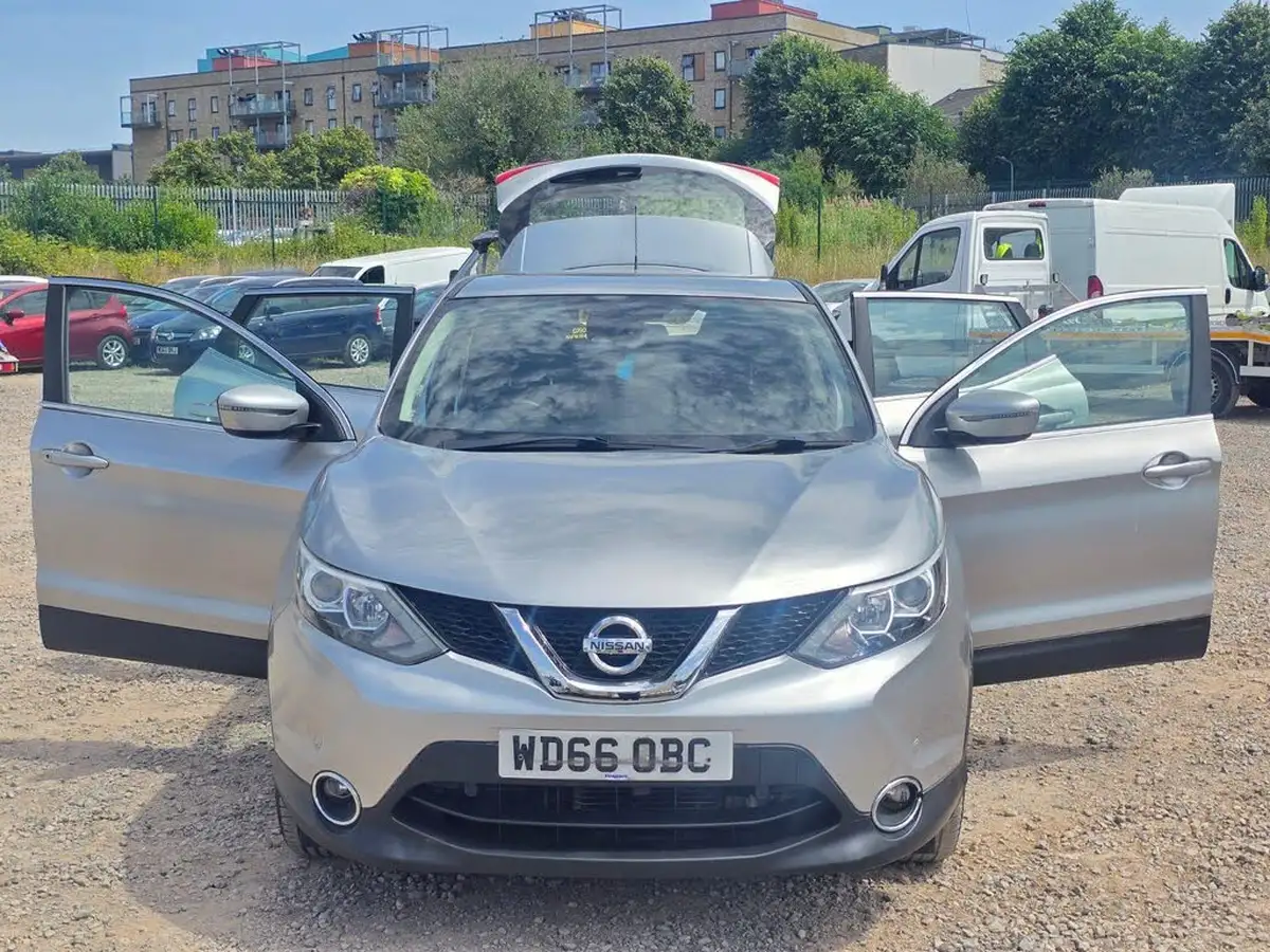2017-nissan-qashqai-12-dig-t-acenta-smart-vision-packtech-pack-xtronic-cvt-big-5