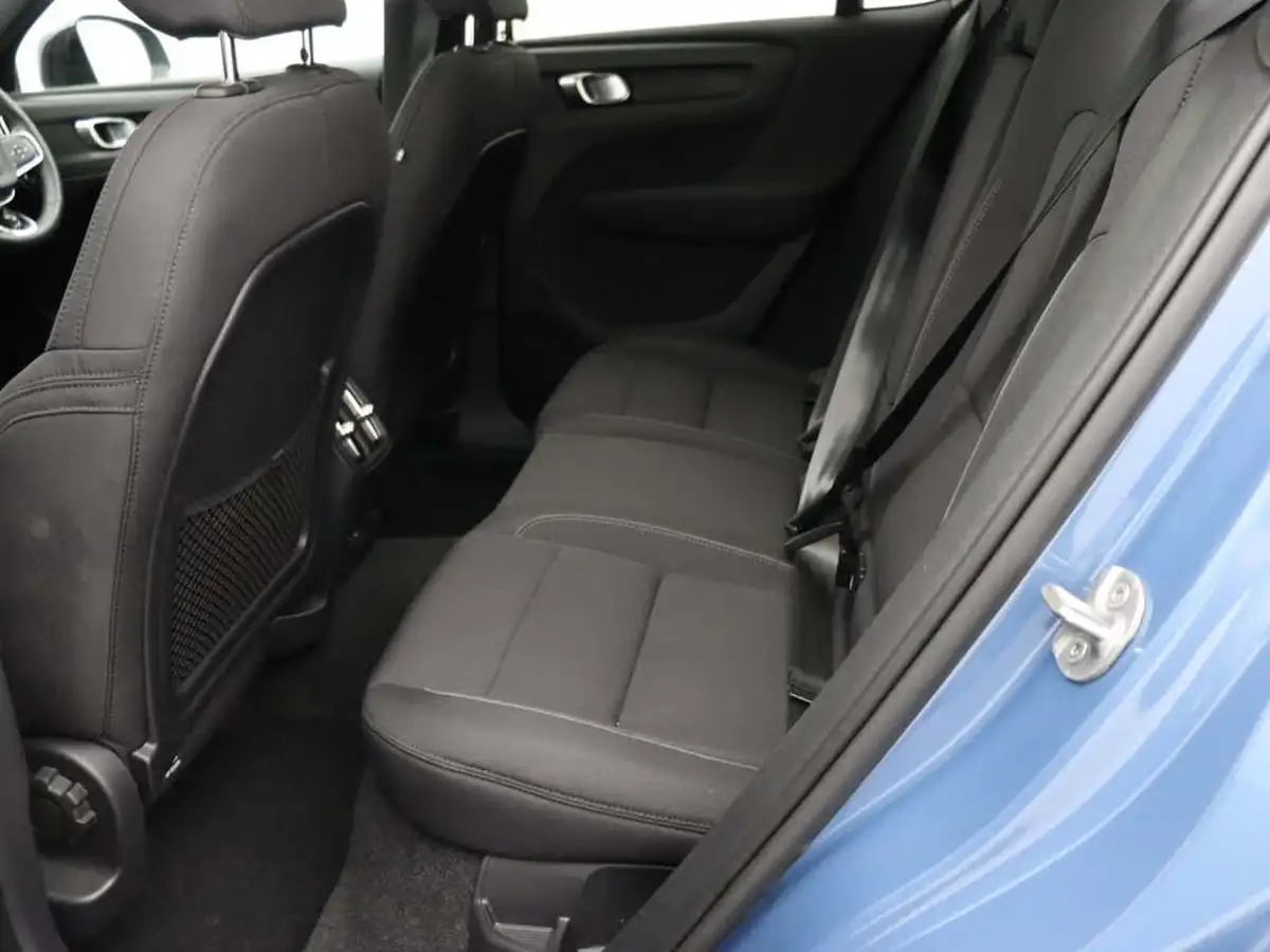 2022-volvo-c40-e-recharge-core-228bhp-big-14