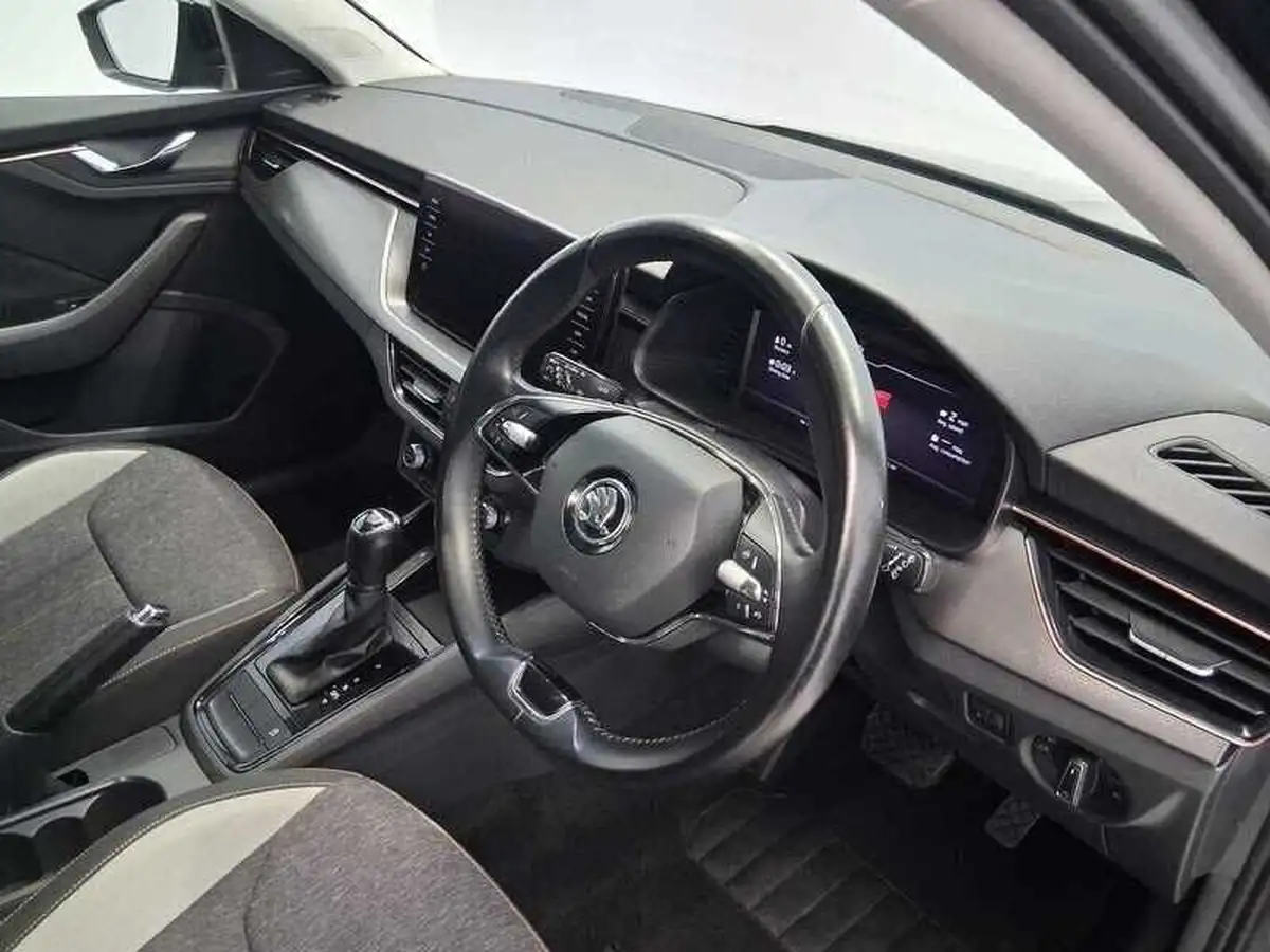 2021-skoda-scala-10-tsi-se-l-109ps-dsg-big-9