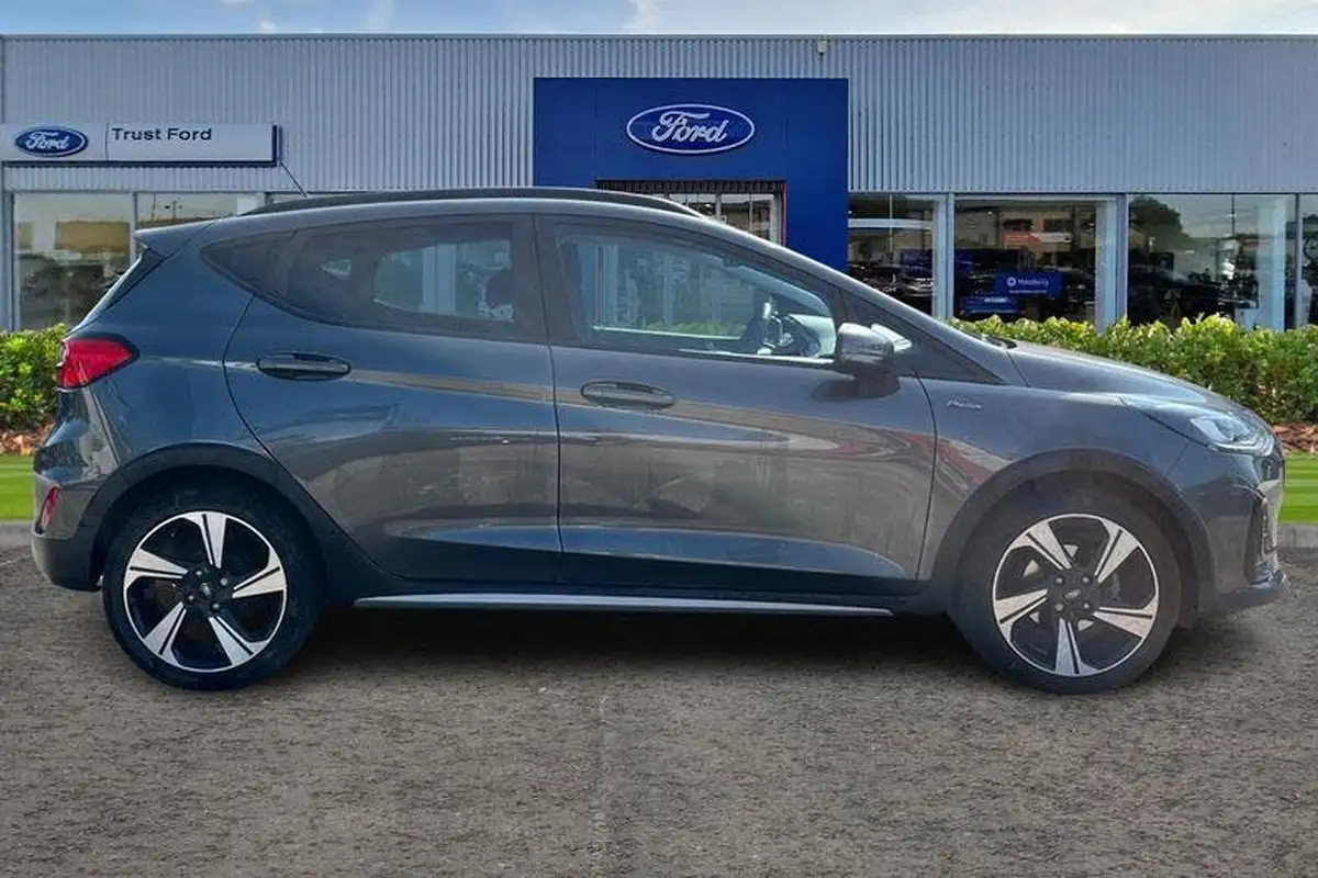 2023-ford-fiesta-10t-active-125ps-hybrid-mhev-big-2
