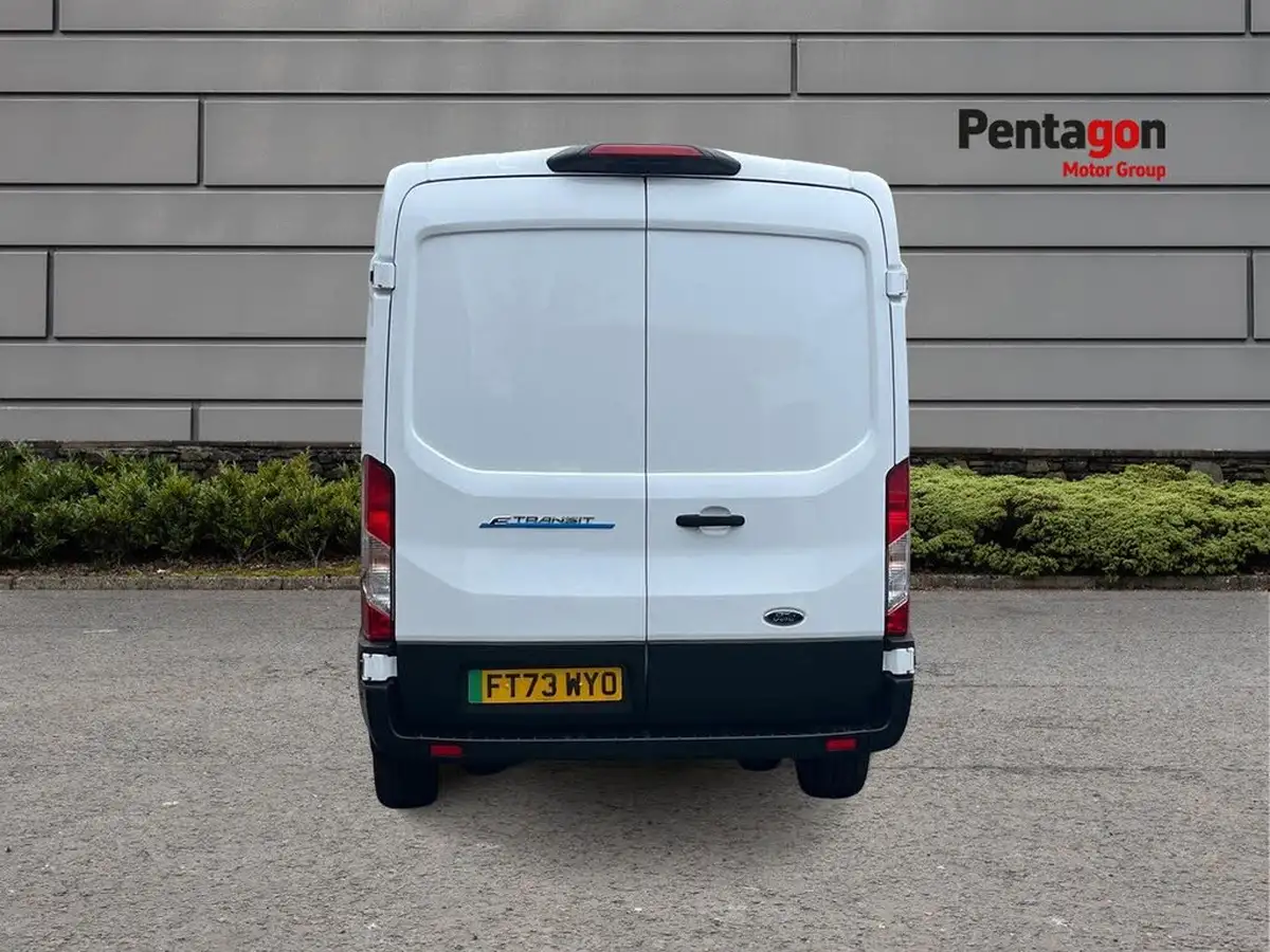 2023-ford-transit-e-390-l3h2-trend-184ps-panel-van-big-15