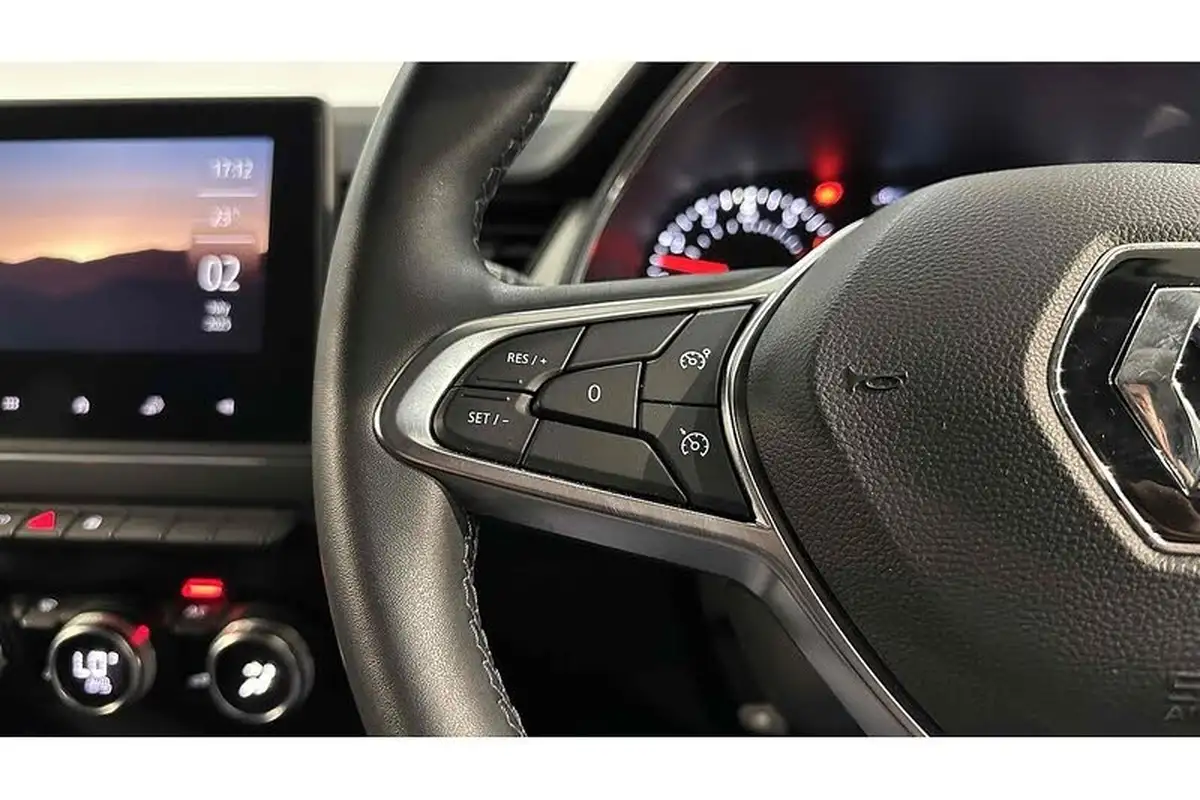 2021-renault-captur-10-tce-iconic-90ps-big-33