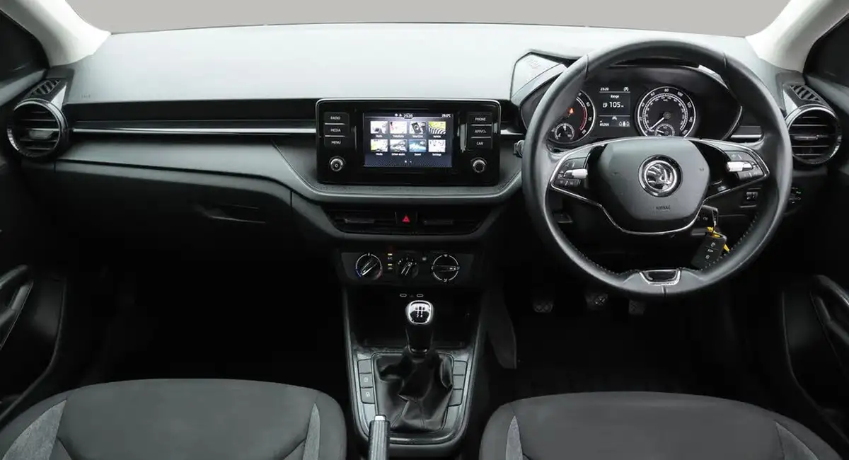 2022-skoda-fabia-10-mpi-se-comfort-big-13