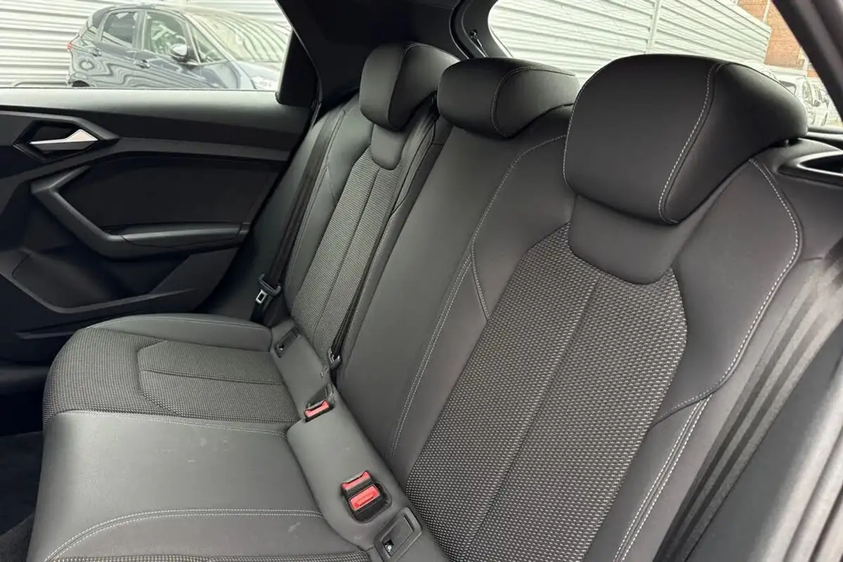 2020-audi-a1-10-30-tfsi-s-line-116ps-tronic-big-18