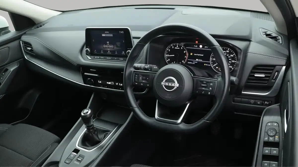 2023-nissan-qashqai-13-dig-t-acenta-premium-140ps-big-10