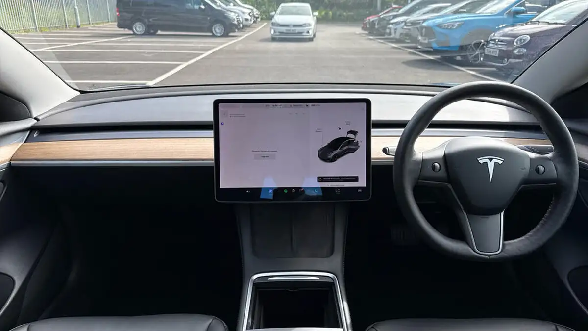 2021-tesla-model-3-e-long-range-4x4-big-10