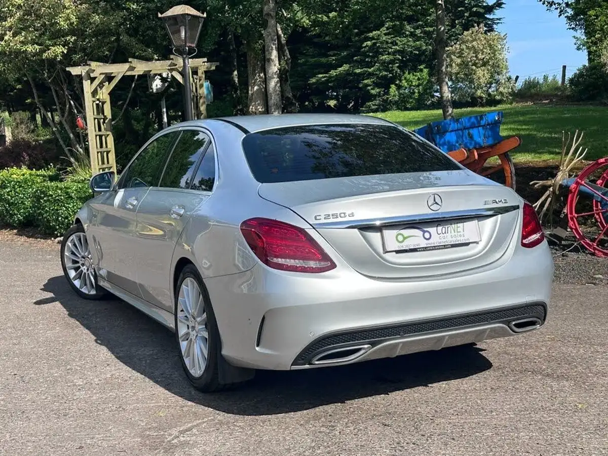 2017-mercedes-benz-c-class-21d-c250d-amg-line-ss-saloon-4d-9g-tronic-plus-big-22