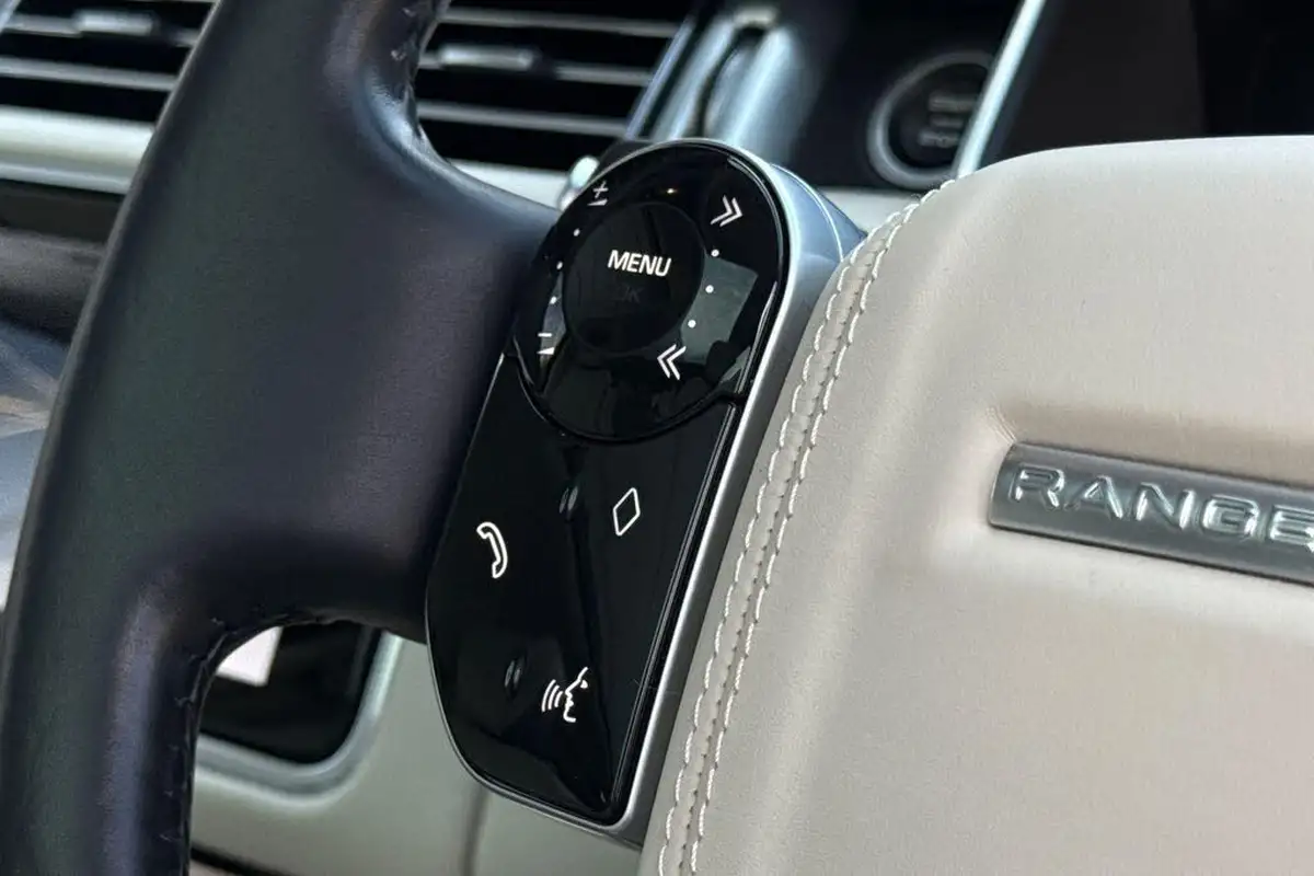 2021-land-rover-range-rover-30-p400-vogue-se-big-50