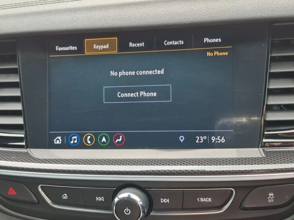 2018-vauxhall-insignia-grand-sport-20-biturbo-gsi-nav-big-19